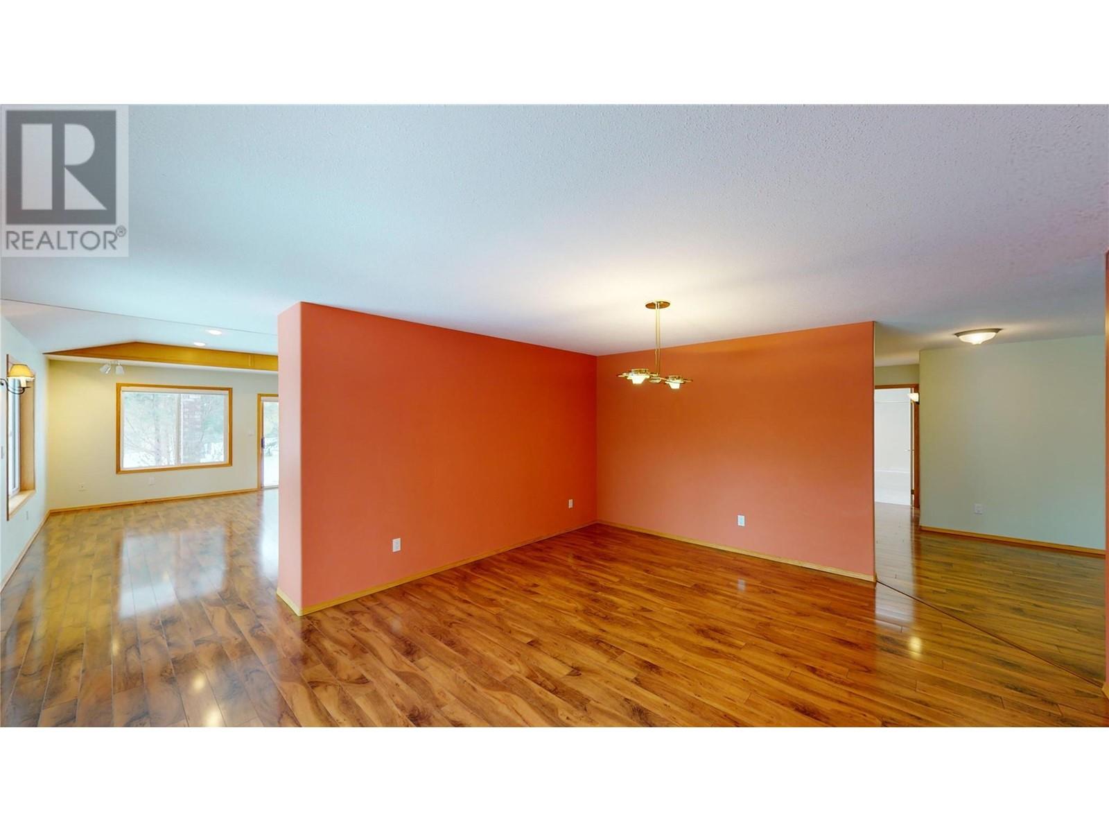 3041 Black Angus Road, Cranbrook