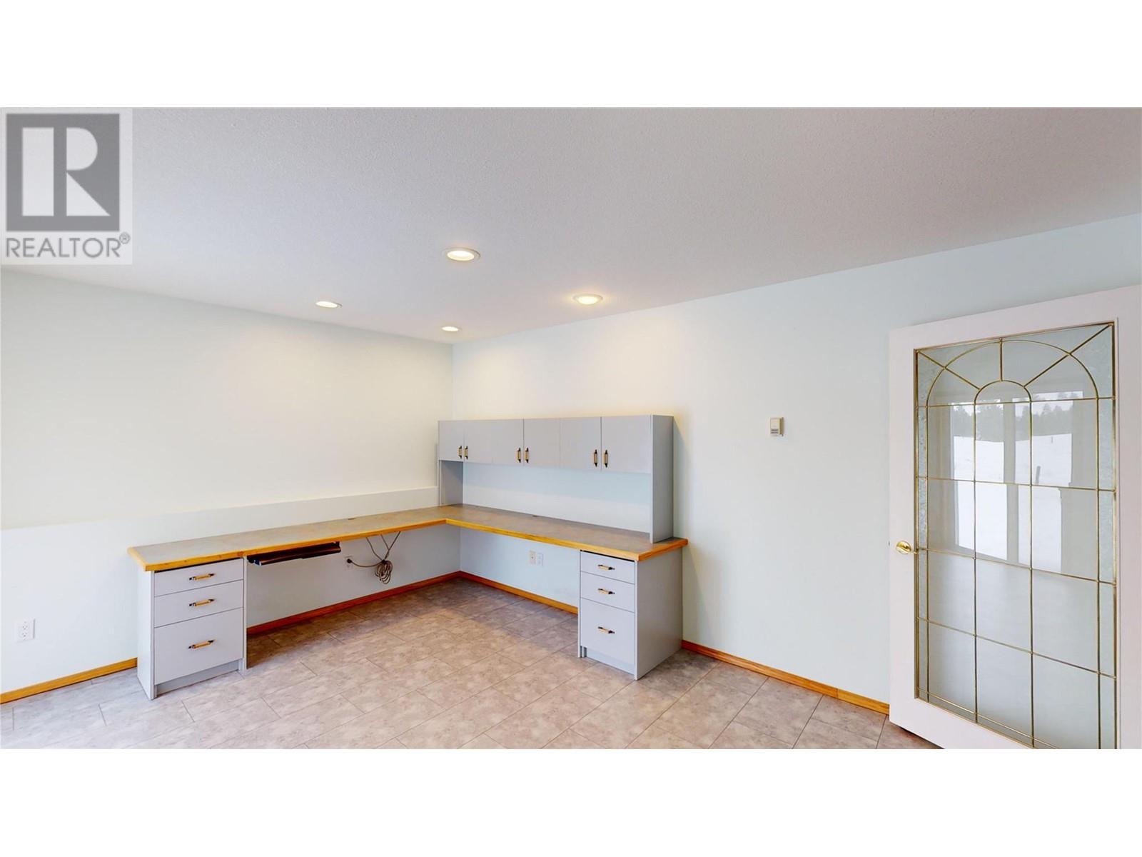 3041 Black Angus Road, Cranbrook
