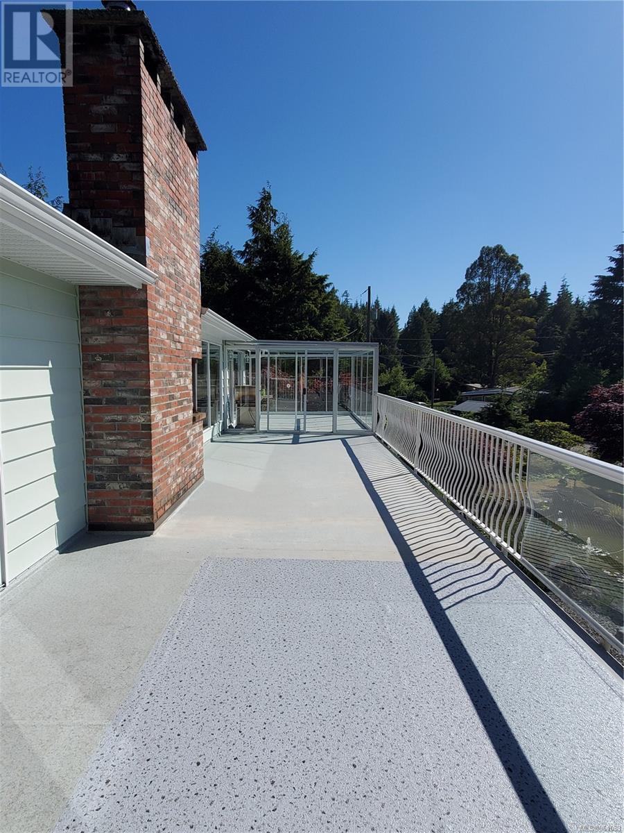 270 Cedar St, Tofino