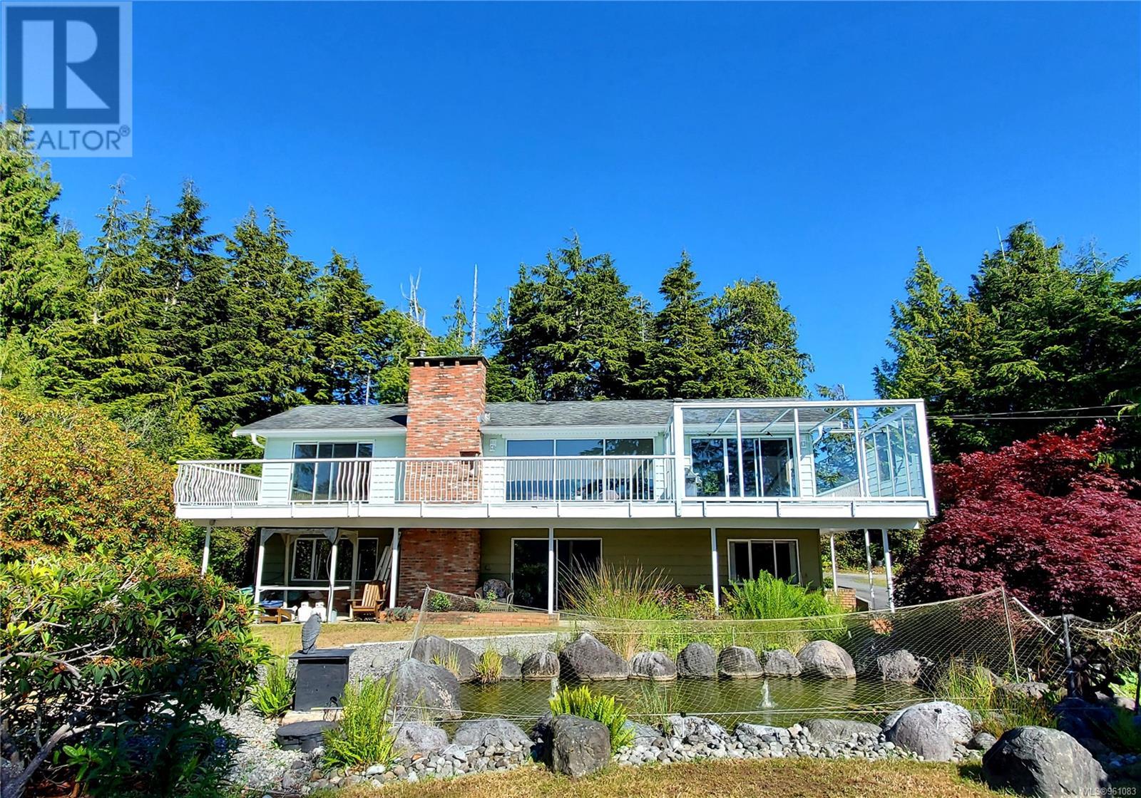 270 Cedar St, Tofino