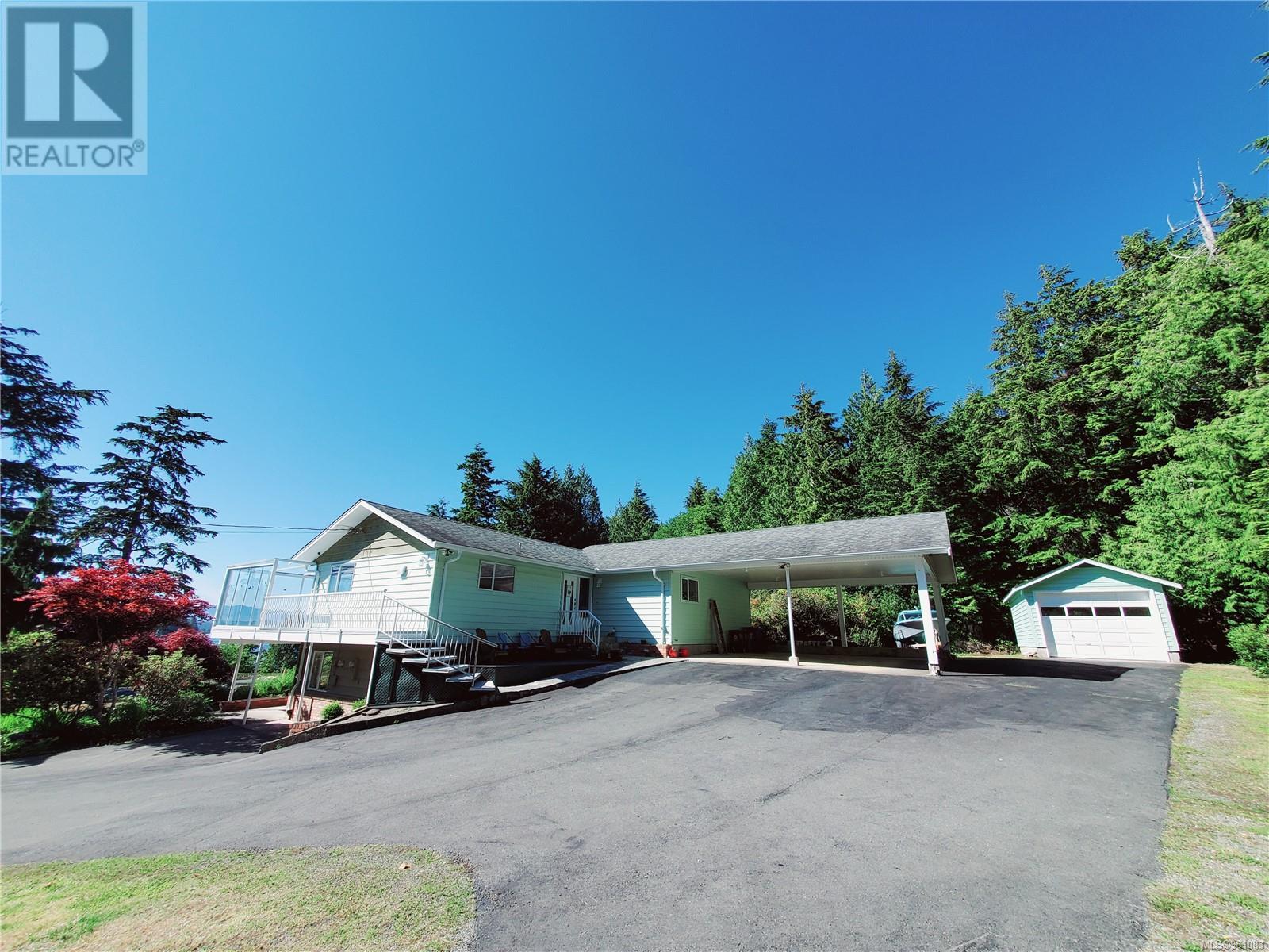 270 Cedar St, Tofino