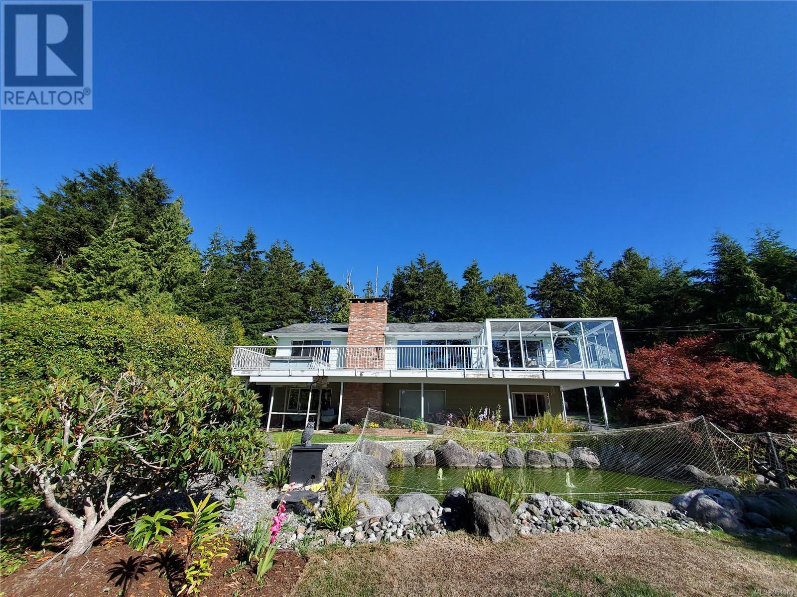 270 Cedar St, Tofino