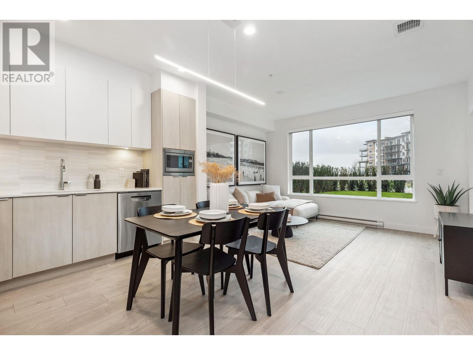 Photo 4 of 210 2463 Rabbit Drive, Tsawwassen BC