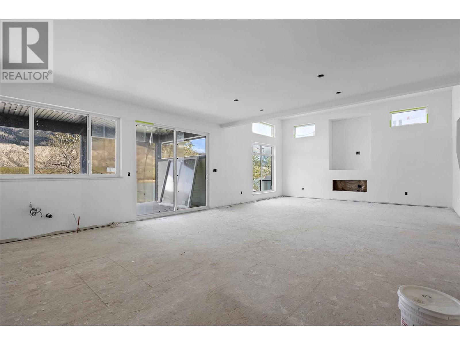 Photo 14 of 2850 Thompson Drive, Kamloops BC