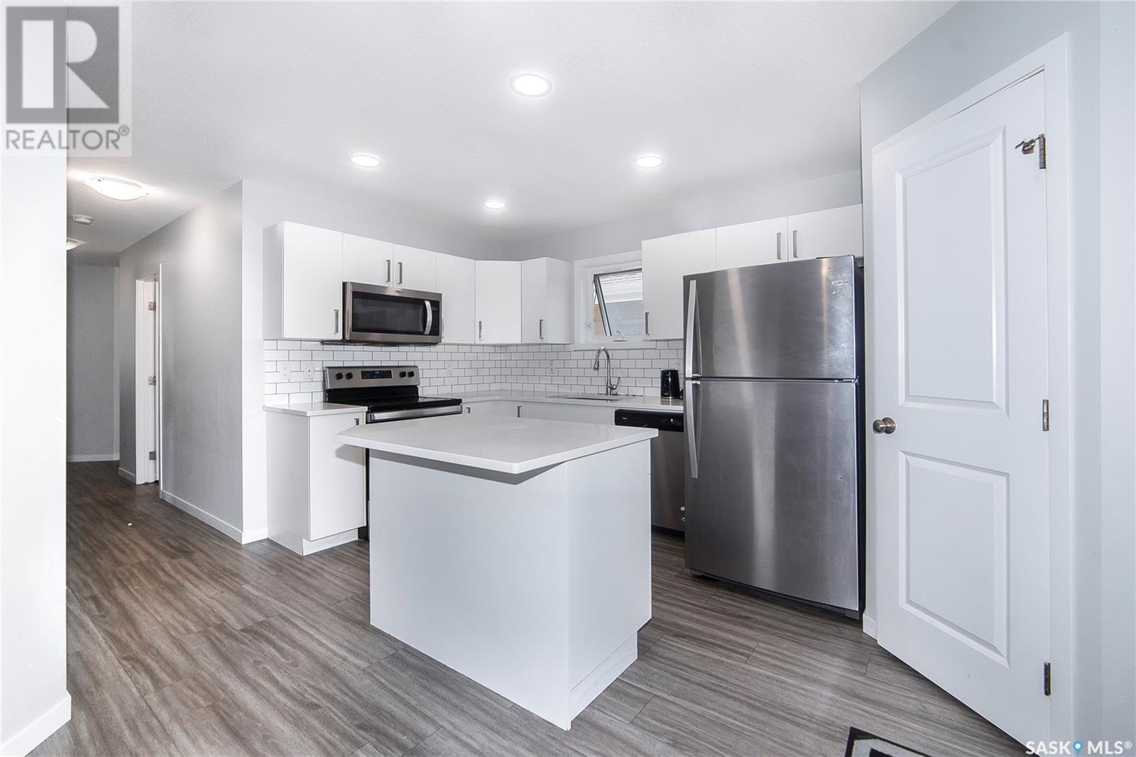 Photo 12 of 454 Stilling Way, Saskatoon SK