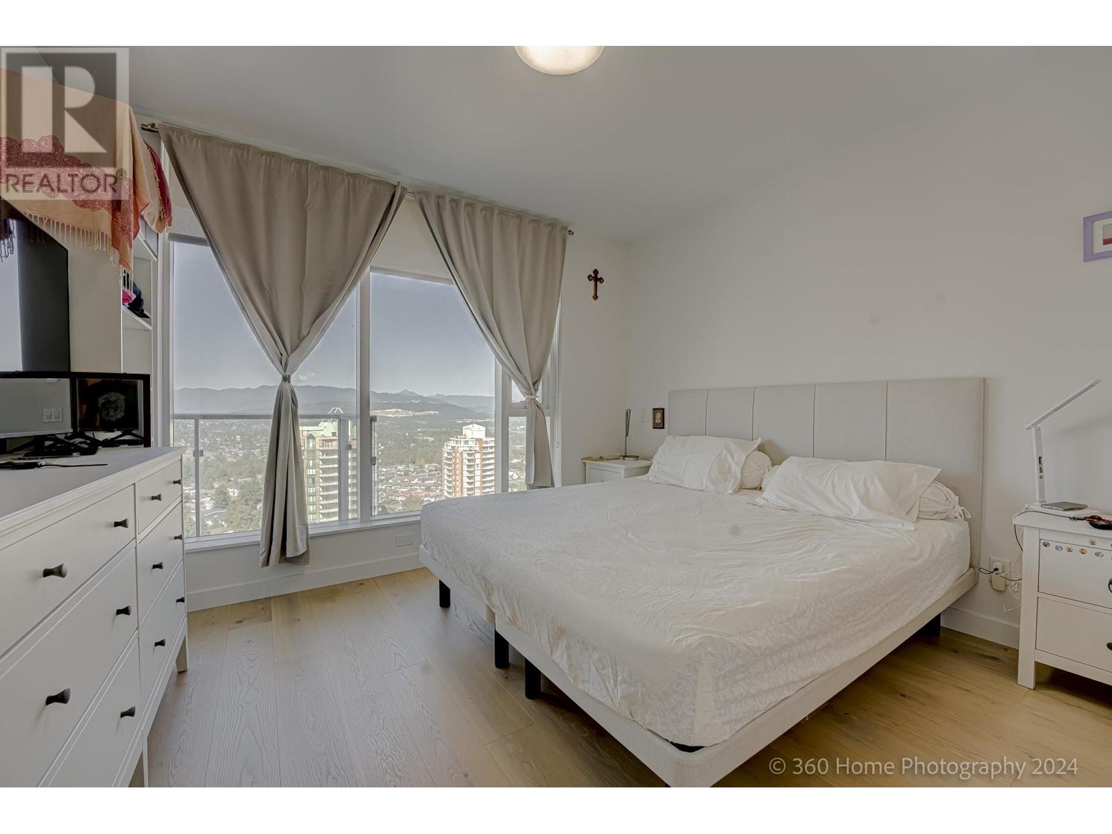 1906 6000 MCKAY AVENUE, Burnaby