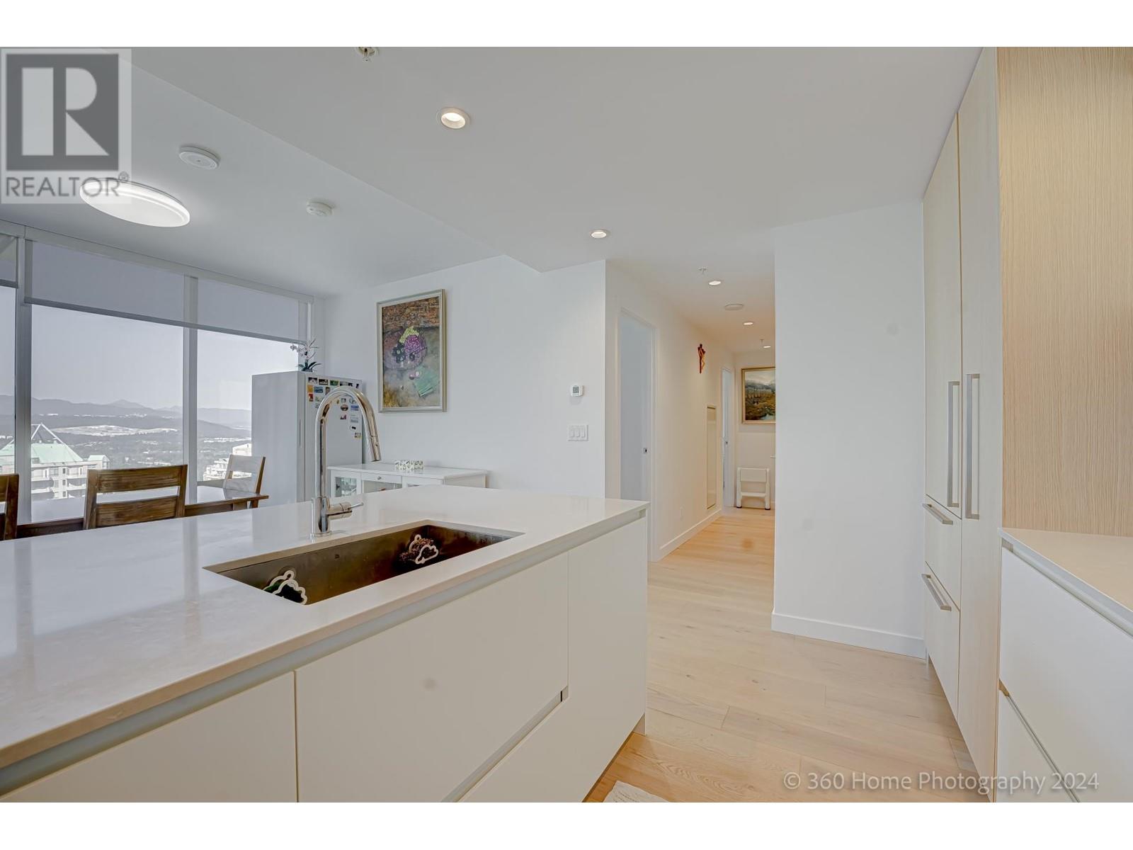 1906 6000 MCKAY AVENUE, Burnaby