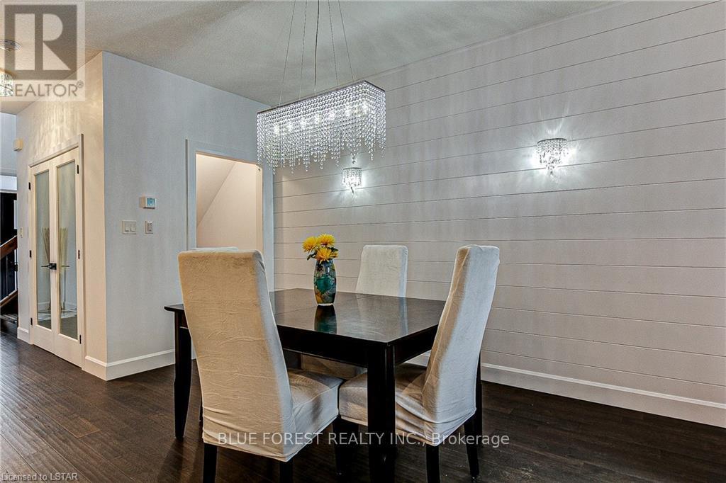 48 WOODLAND WALK - 14