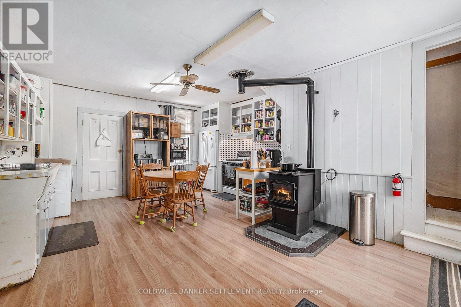 Photo 10 of 784 French Line Road, Lanark Highlands ON