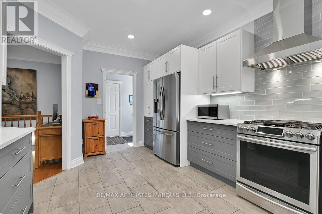 Photo 5 of 6798 Riverview Drive, South Glengarry ON