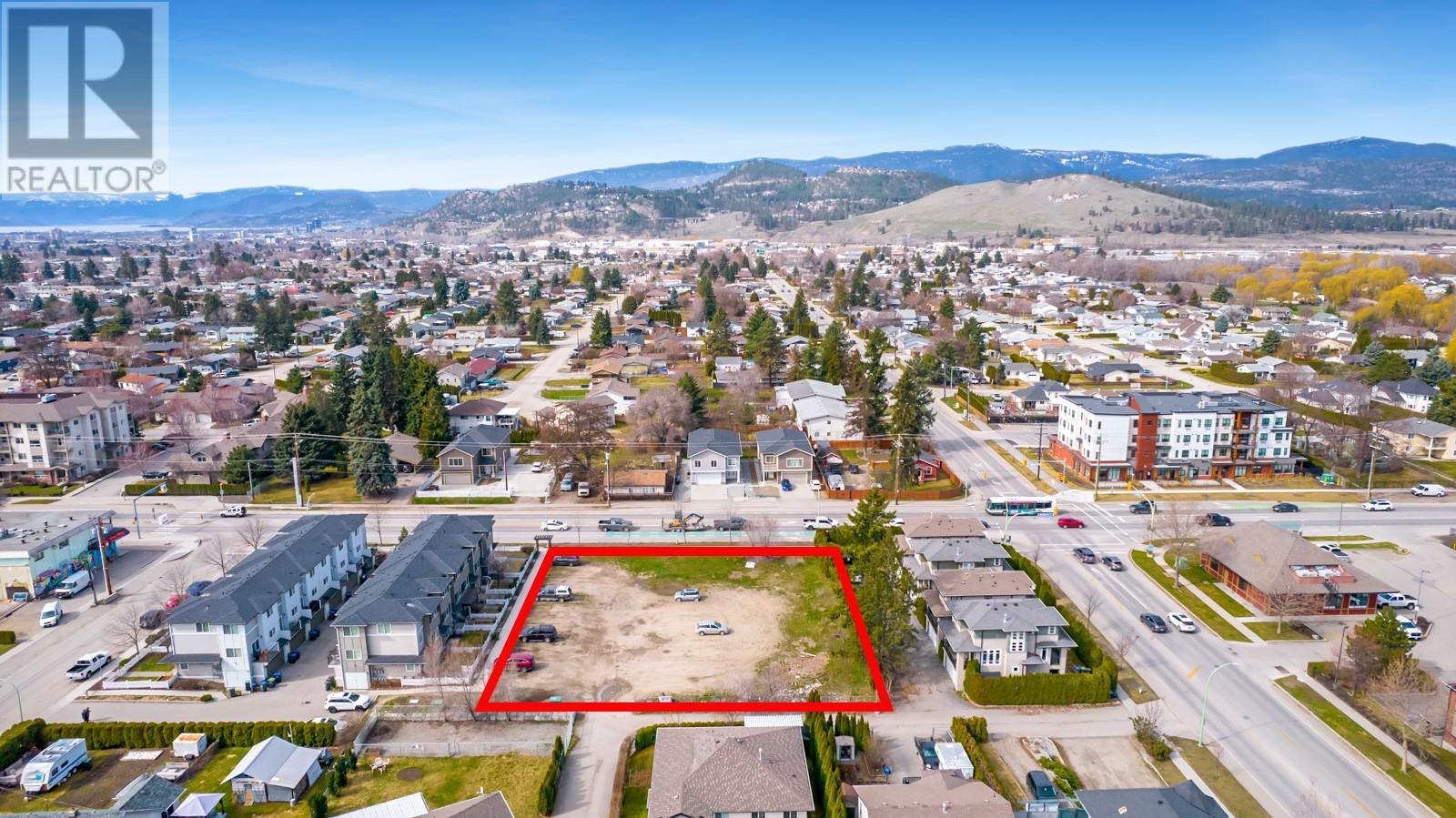  945 Rutland Road North, Kelowna