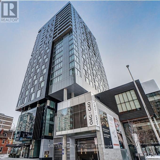 https://ddfcdn.realtor.ca/listing/TS638805187783700000/reb76/highres/9/x12089999_1.jpg