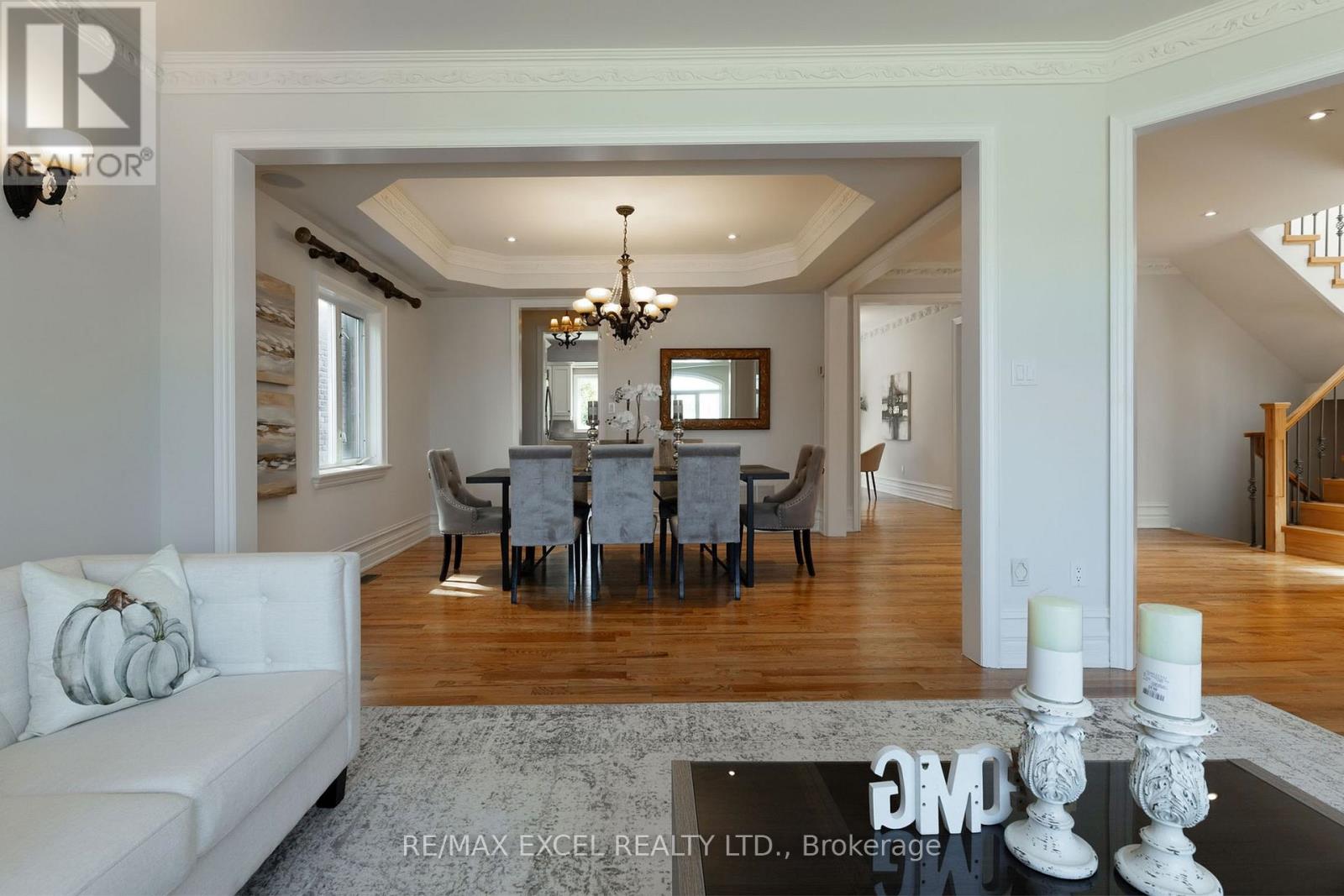 25 OAK AVENUE - 12