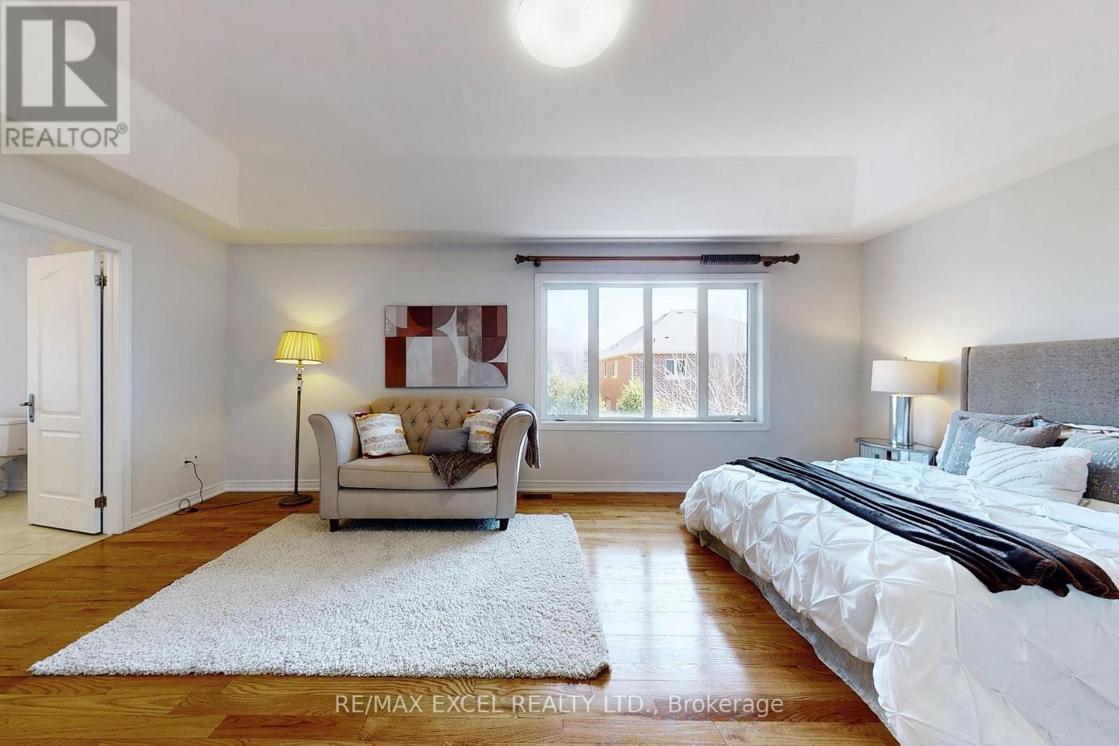 25 OAK AVENUE - 32