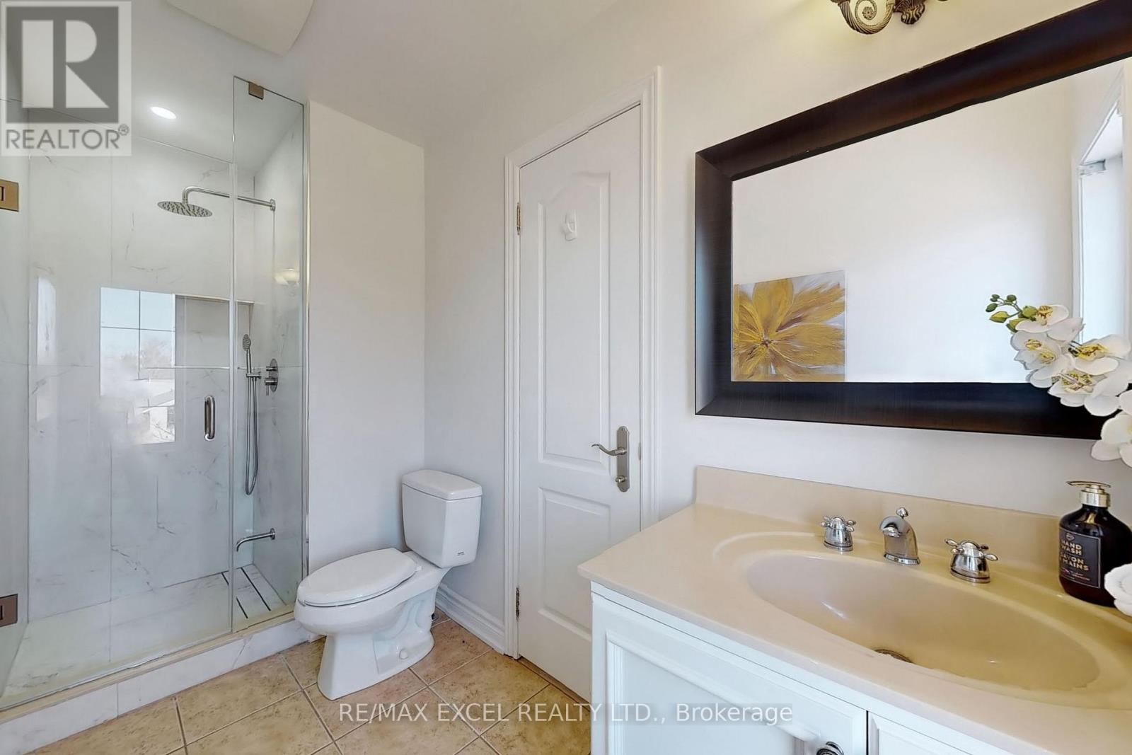 25 OAK AVENUE - 37