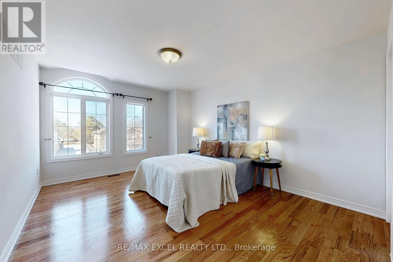 25 OAK AVENUE - 39