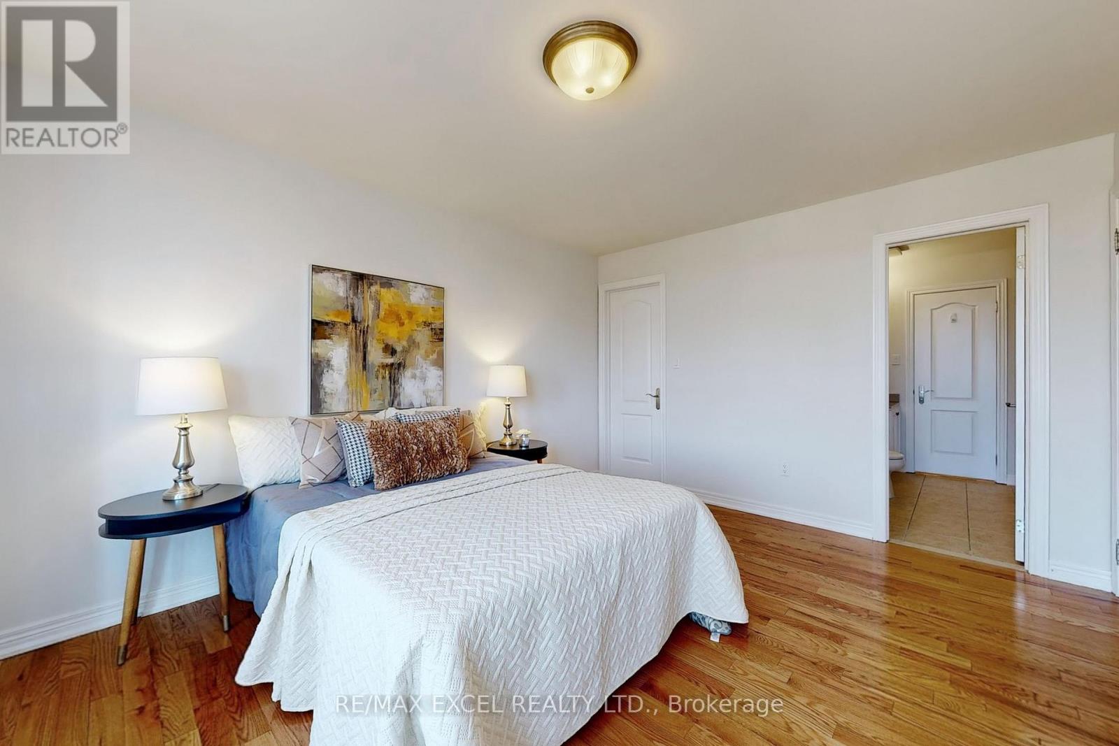 25 OAK AVENUE - 40