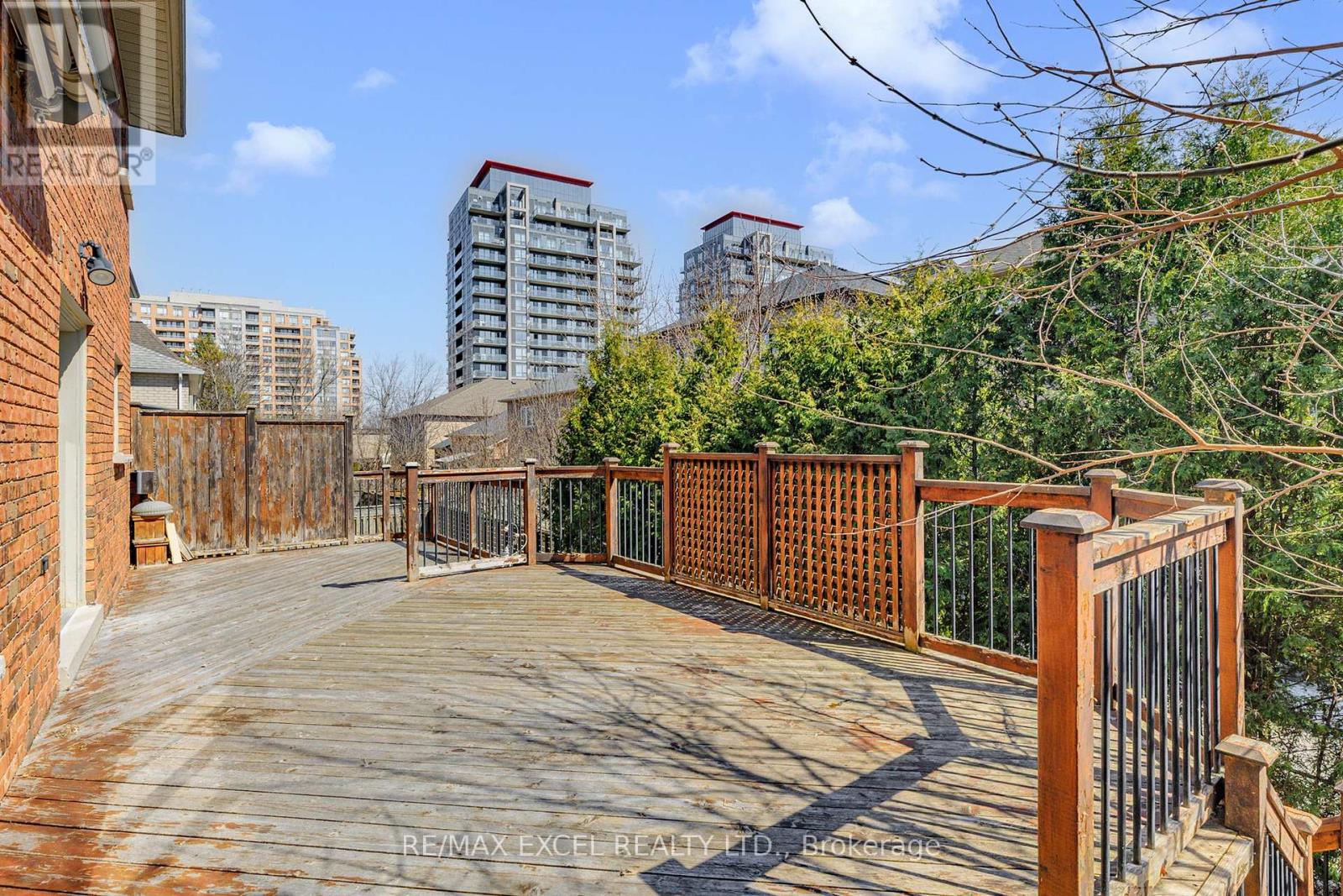 25 OAK AVENUE - 50