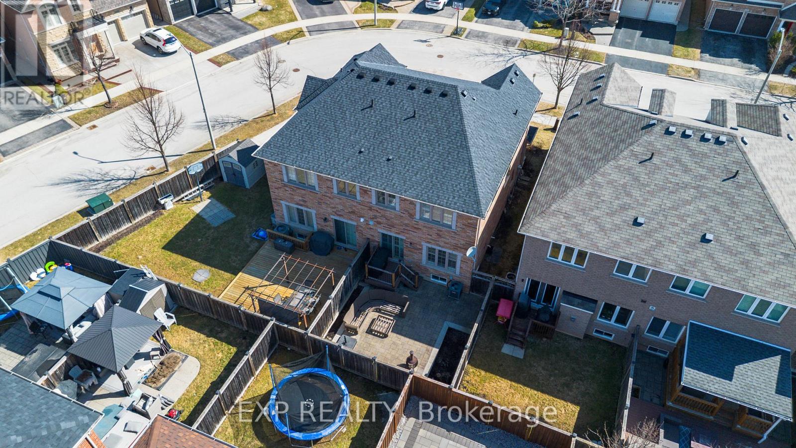 Photo 3 of 4693 Kurtz Road, Burlington ON