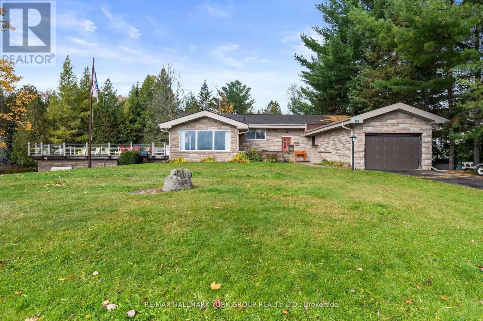 Photo 40 of 102 Albert Street, Kawartha Lakes ON