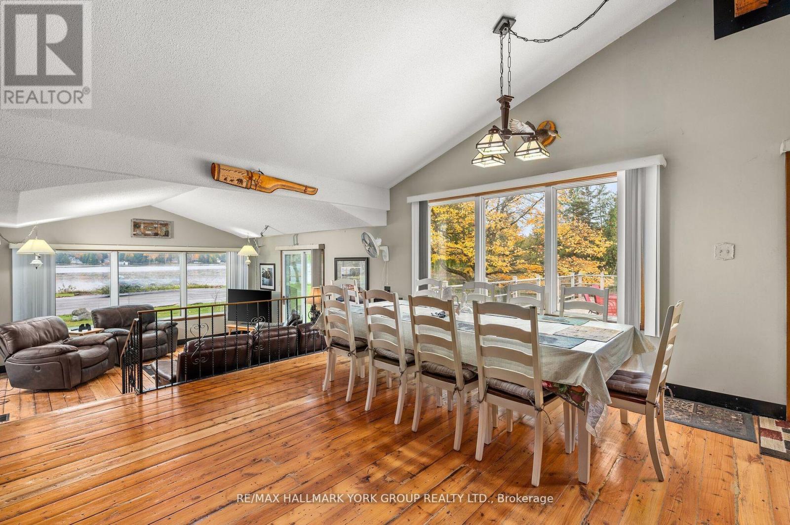 Photo 8 of 102 Albert Street, Kawartha Lakes ON