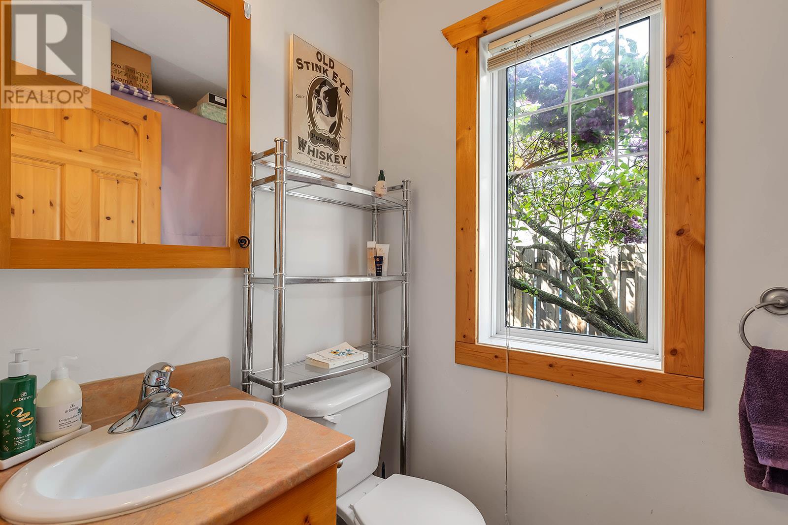  550 Patterson Avenue, Kelowna