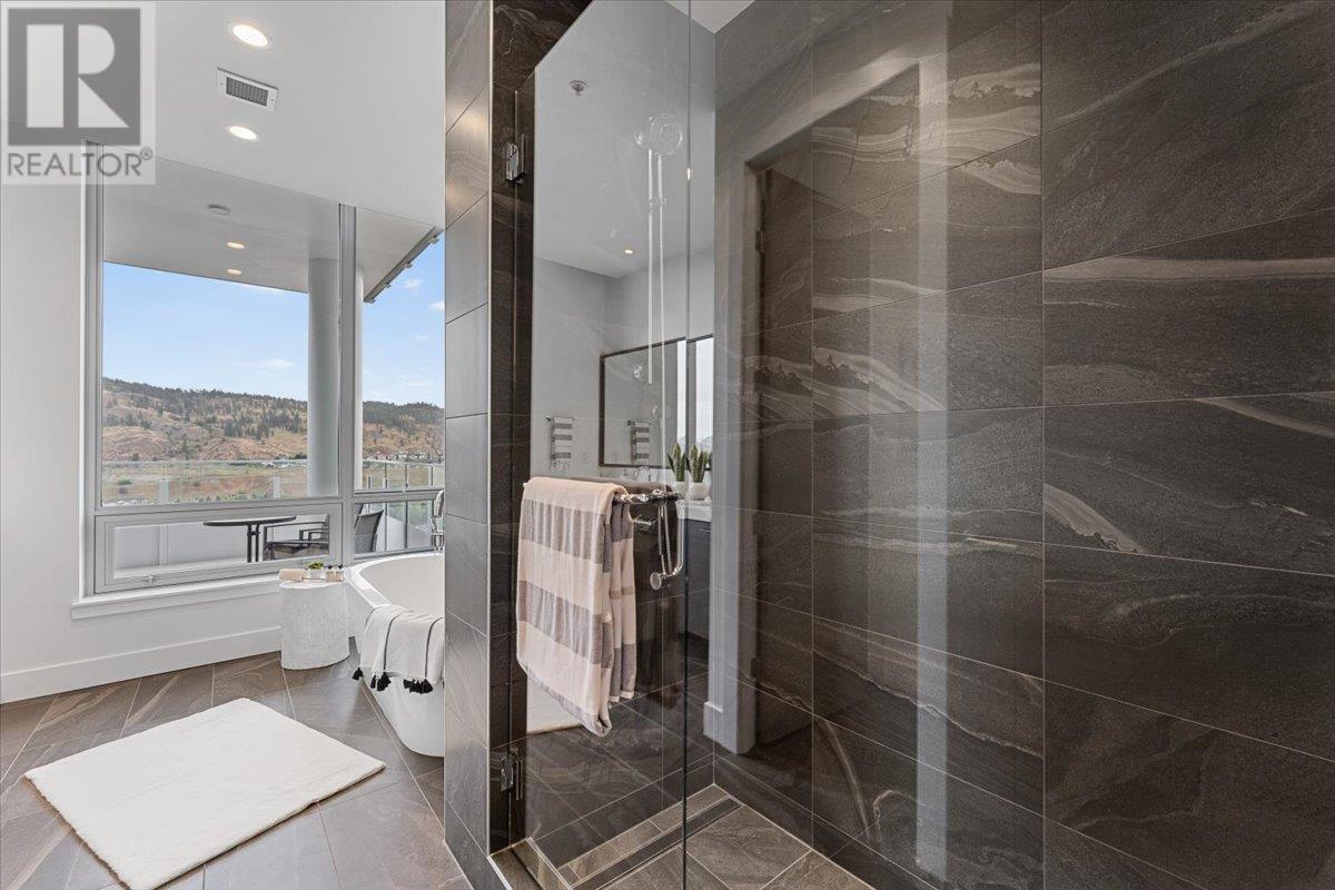 #2801 1181 SUNSET DRIVE - Image 32