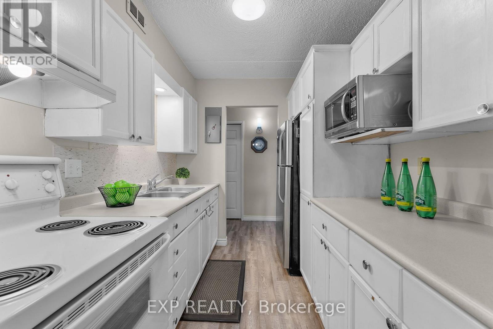 Photo 9 of 222 196 Scott Street, St Catharines ON