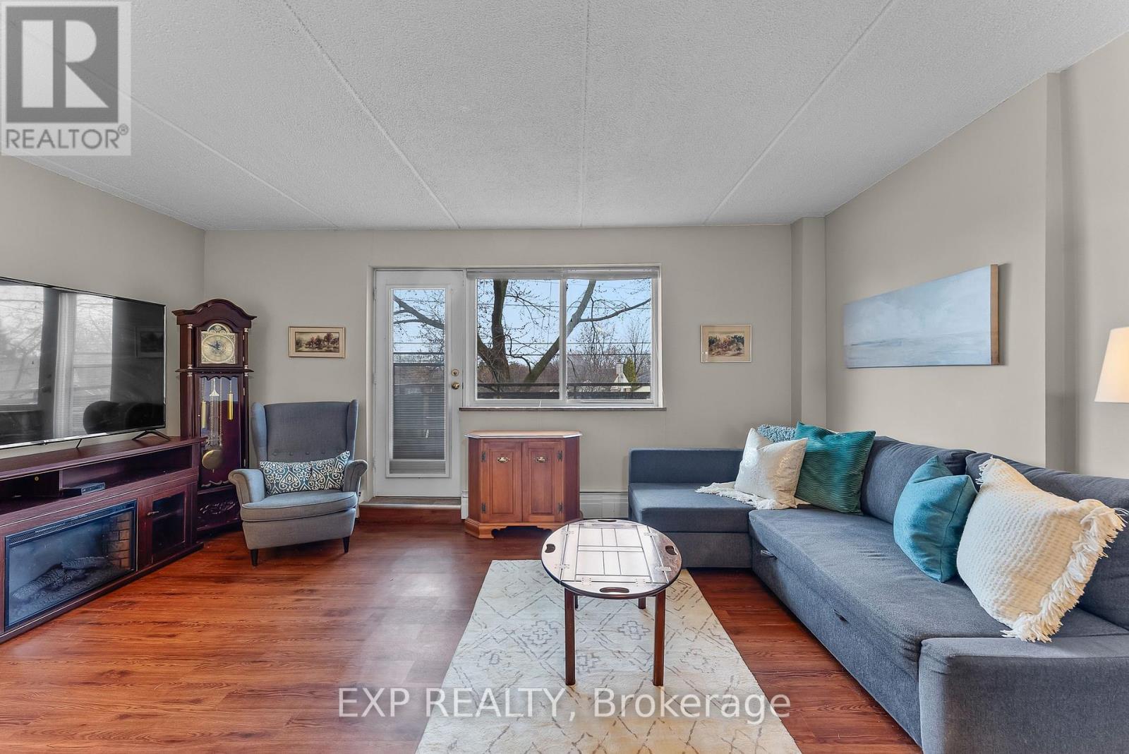 Photo 5 of 222 196 Scott Street, St Catharines ON