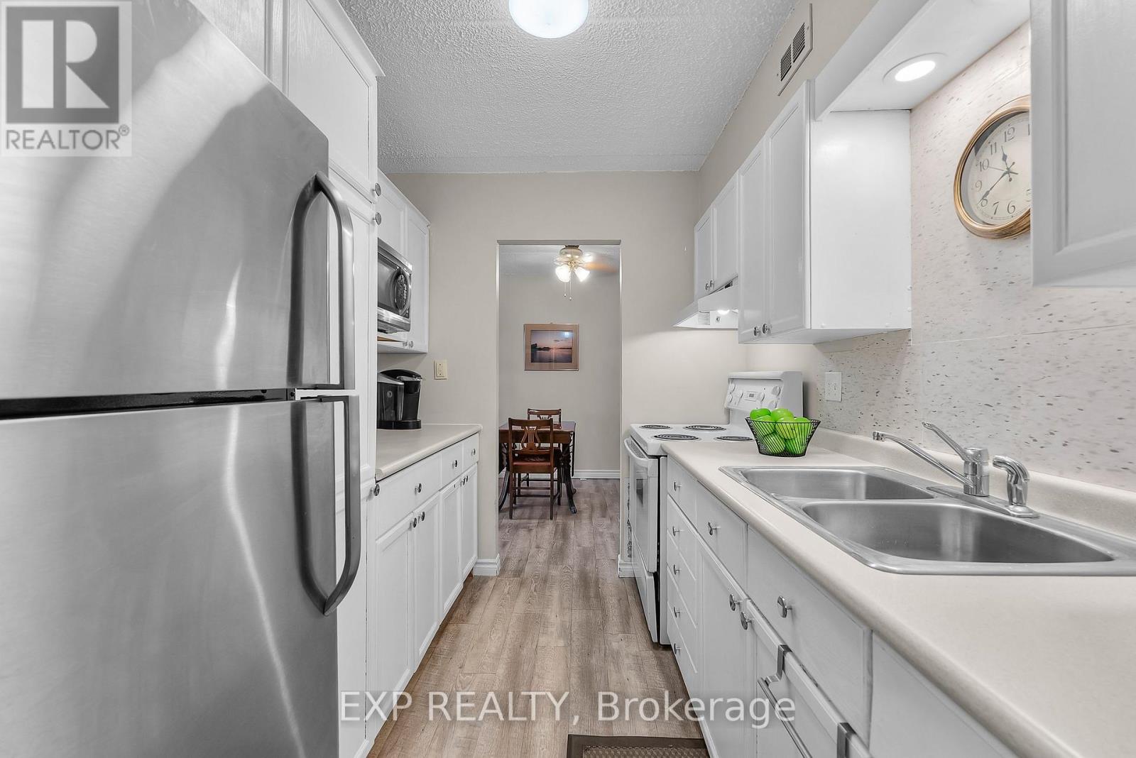 Photo 8 of 222 196 Scott Street, St Catharines ON