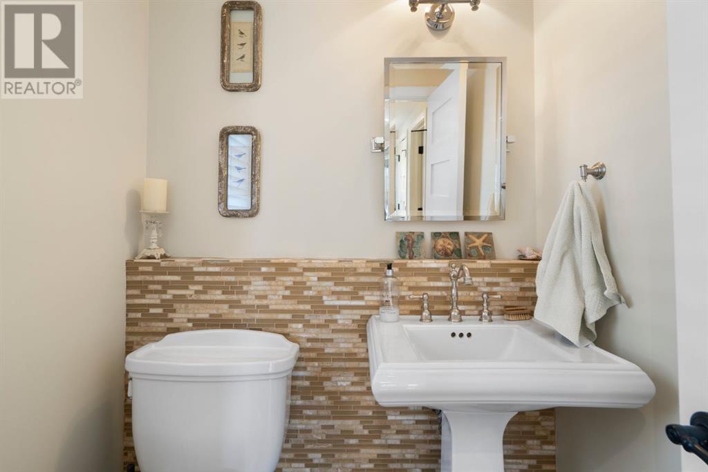 Single Family House for Sale in  Lake Louise Way SE Lake Bonavista Calgary 