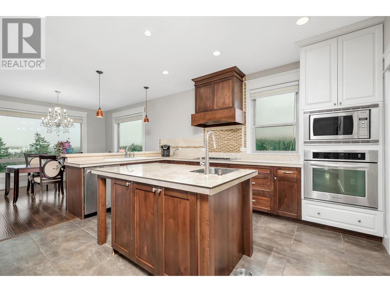 3888 Salmon River Road, Falkland