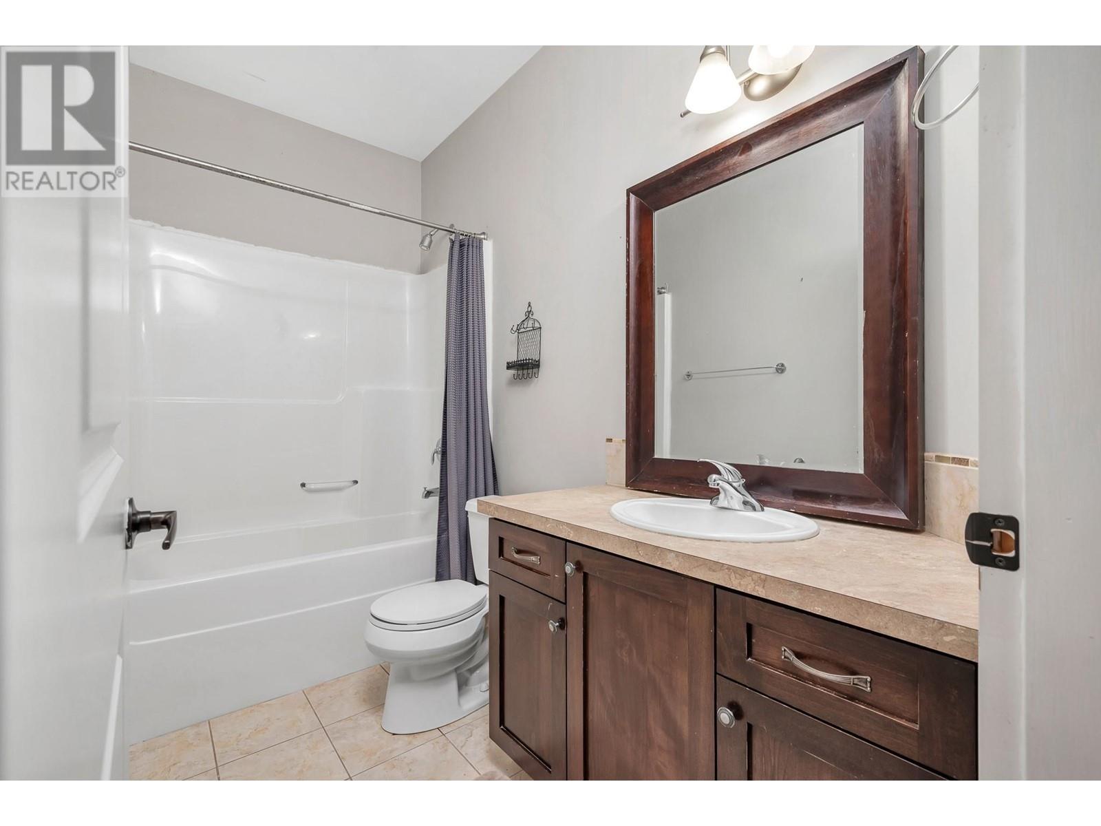 3888 Salmon River Road, Falkland