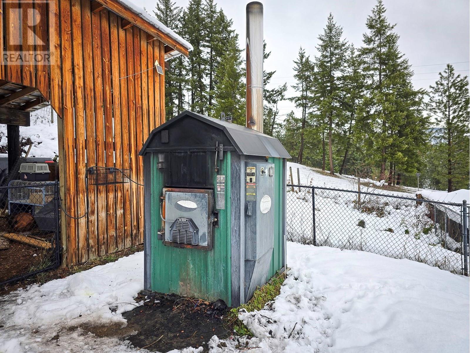 3888 Salmon River Road, Falkland