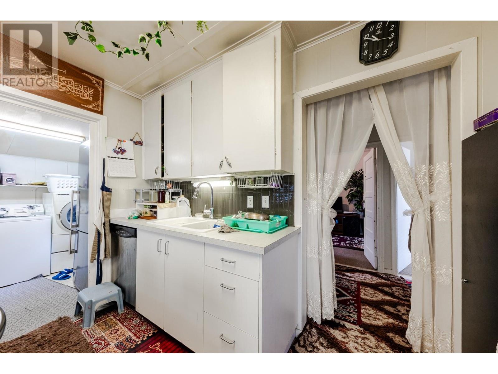 2617 KINGSWAY AVENUE, Port Coquitlam real estate listing R2991814