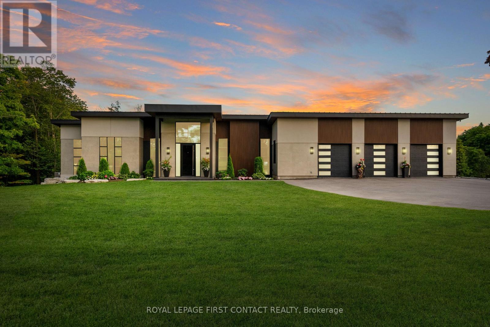 Photo 1 of 2761 Lockhart Road, Innisfil ON