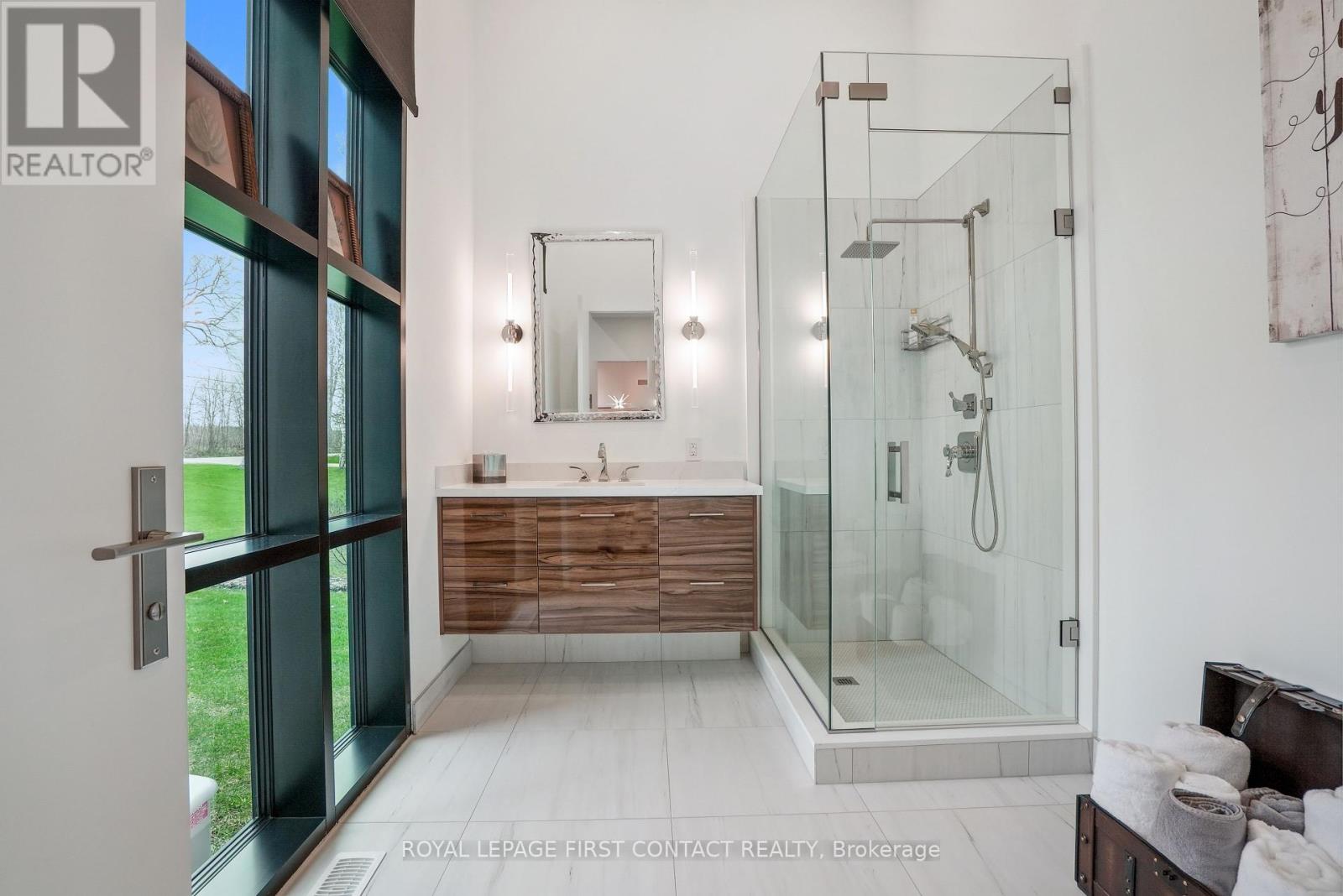 Photo 17 of 2761 Lockhart Road, Innisfil ON