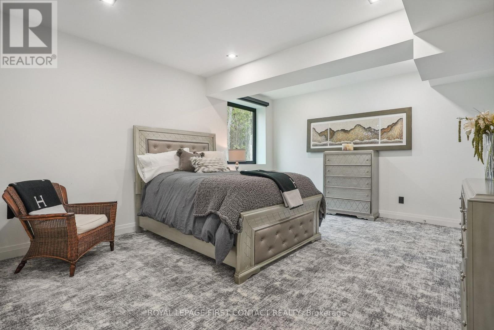 Photo 32 of 2761 Lockhart Road, Innisfil ON
