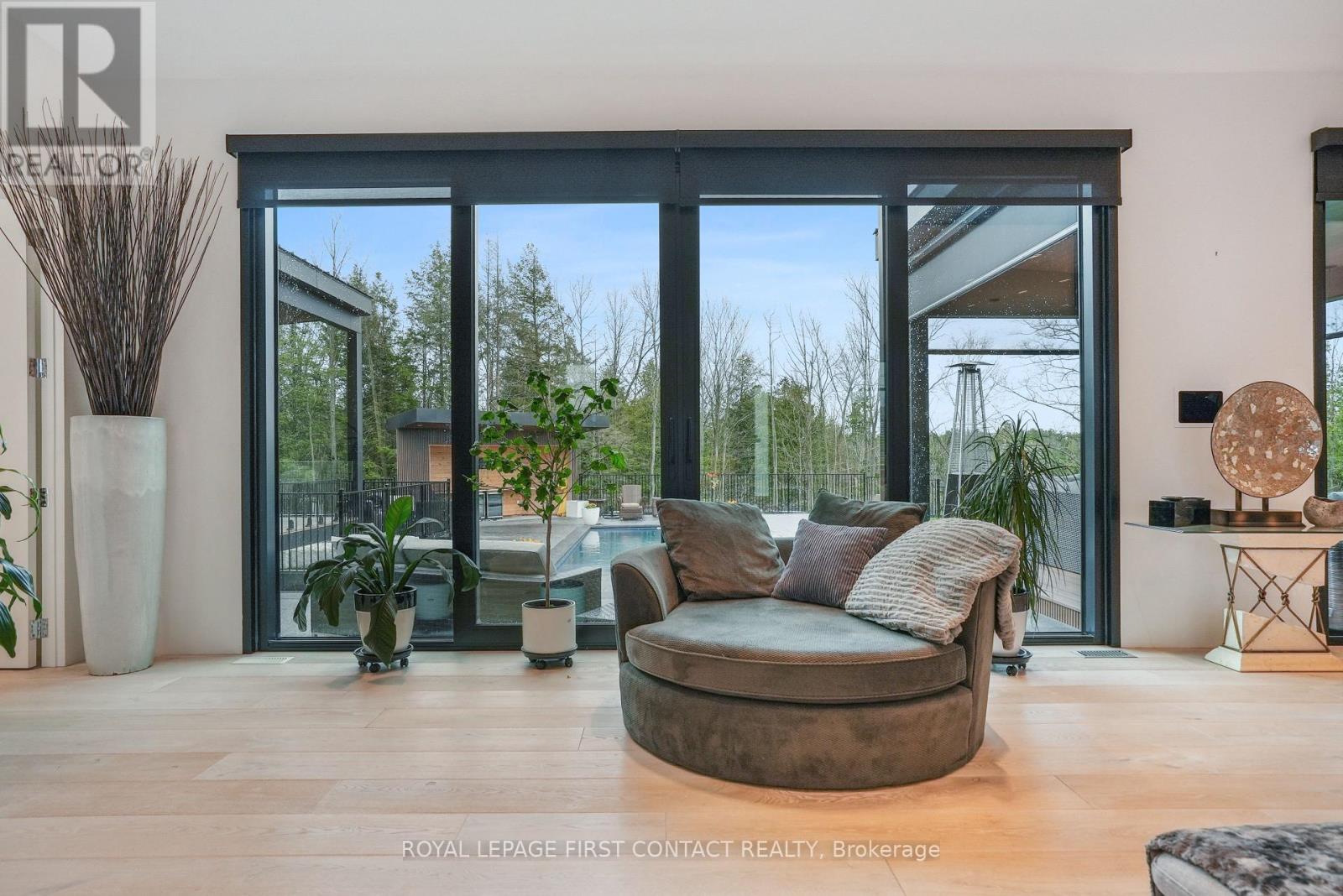 Photo 8 of 2761 Lockhart Road, Innisfil ON