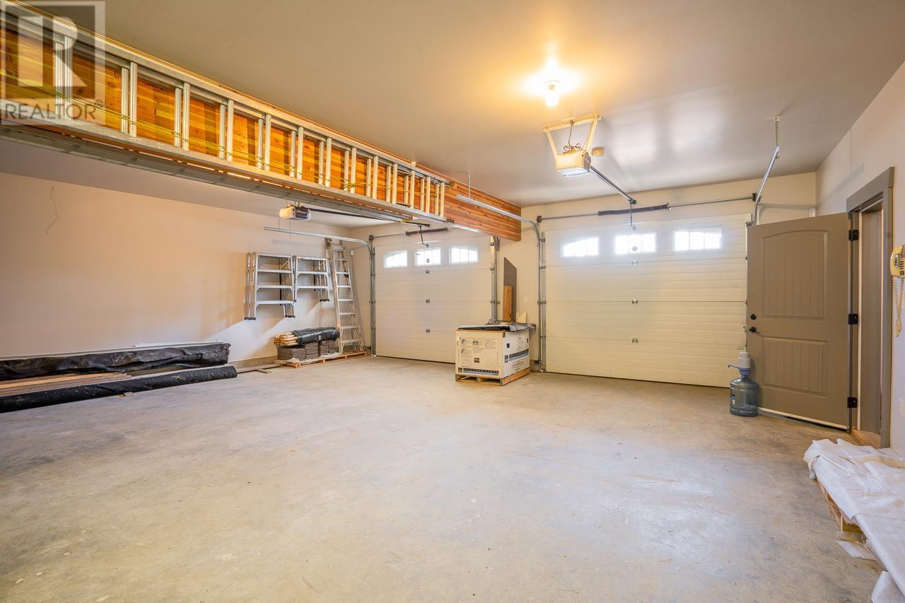 7460 RUFFELL ROAD, Canim Lake