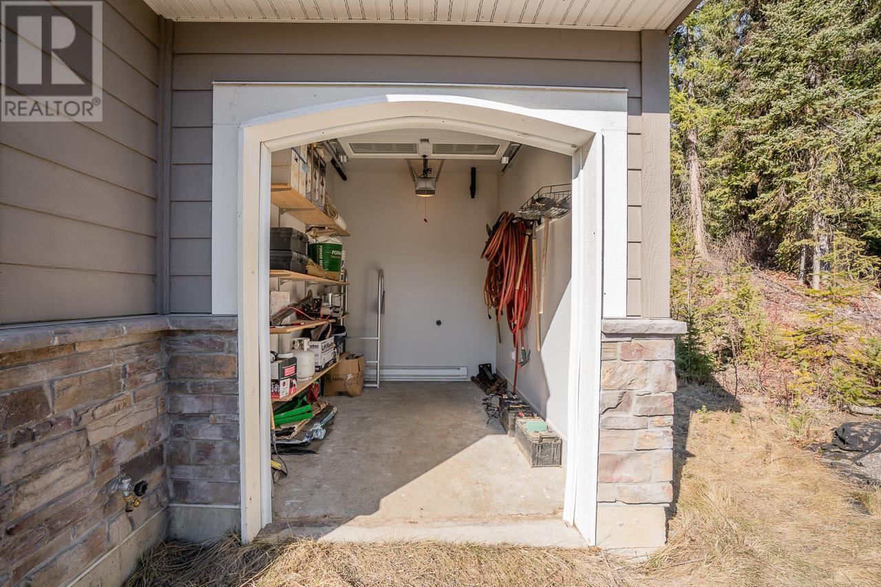 7460 RUFFELL ROAD, Canim Lake