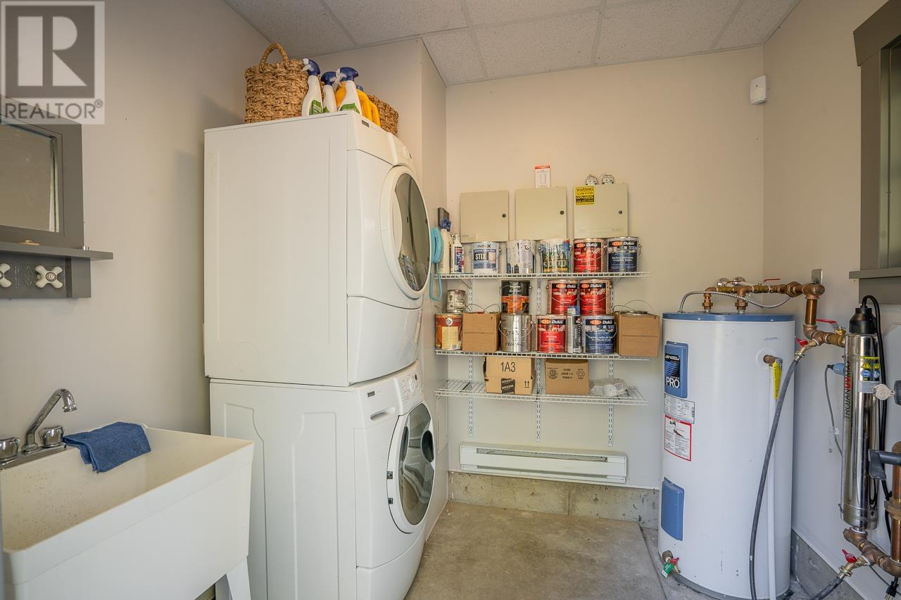 7460 RUFFELL ROAD, Canim Lake