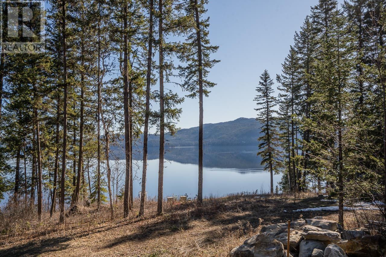 7460 RUFFELL ROAD, Canim Lake
