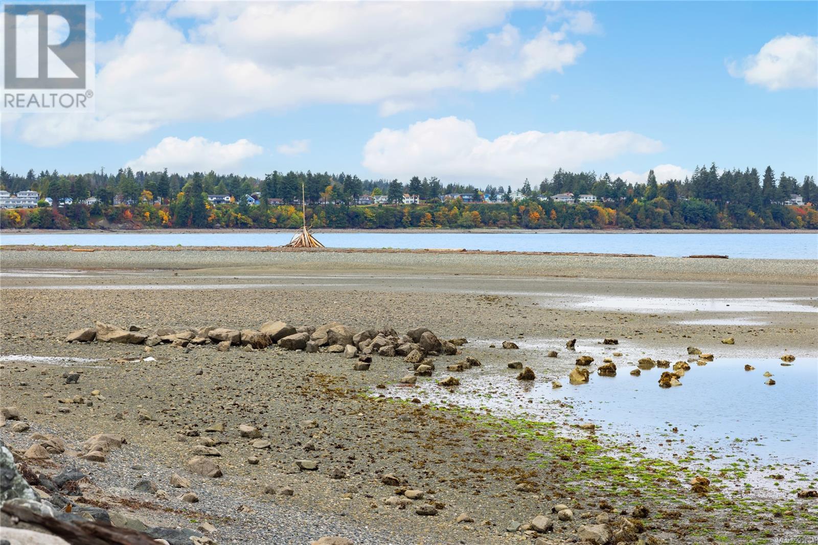 344D 200 Corfield St N, Parksville real estate listing 995884