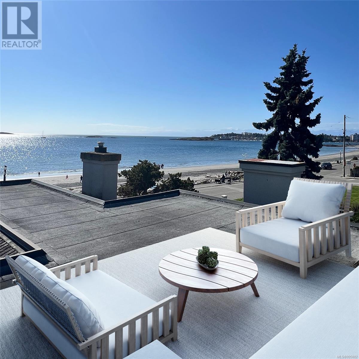 Photo 25 of 2532 Esplanade, Oak Bay BC