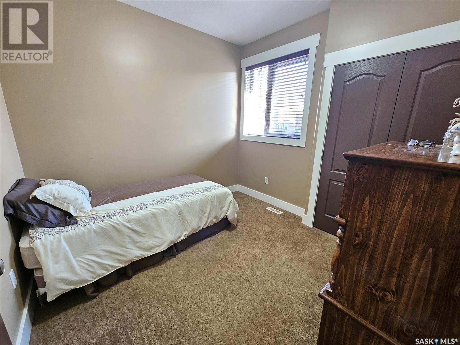 Photo 16 of 21 Arlington Avenue, Moose Jaw SK