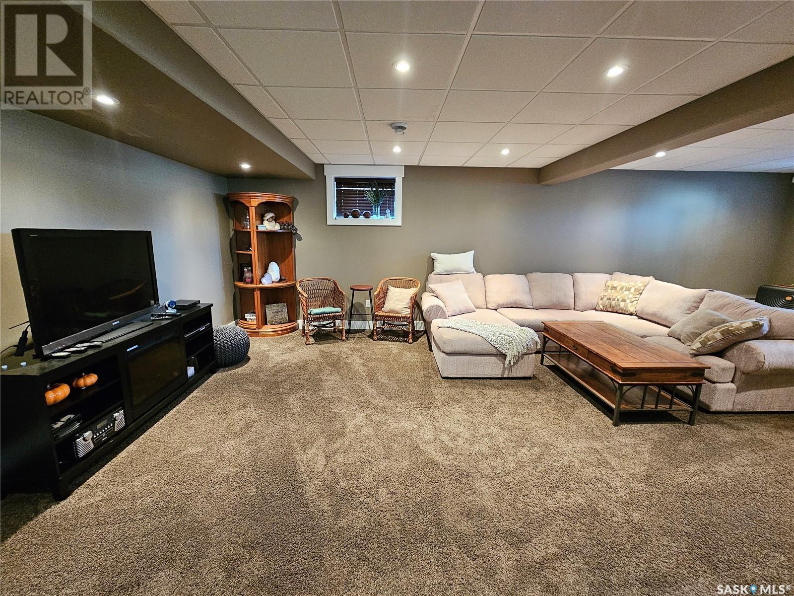 Photo 19 of 21 Arlington Avenue, Moose Jaw SK
