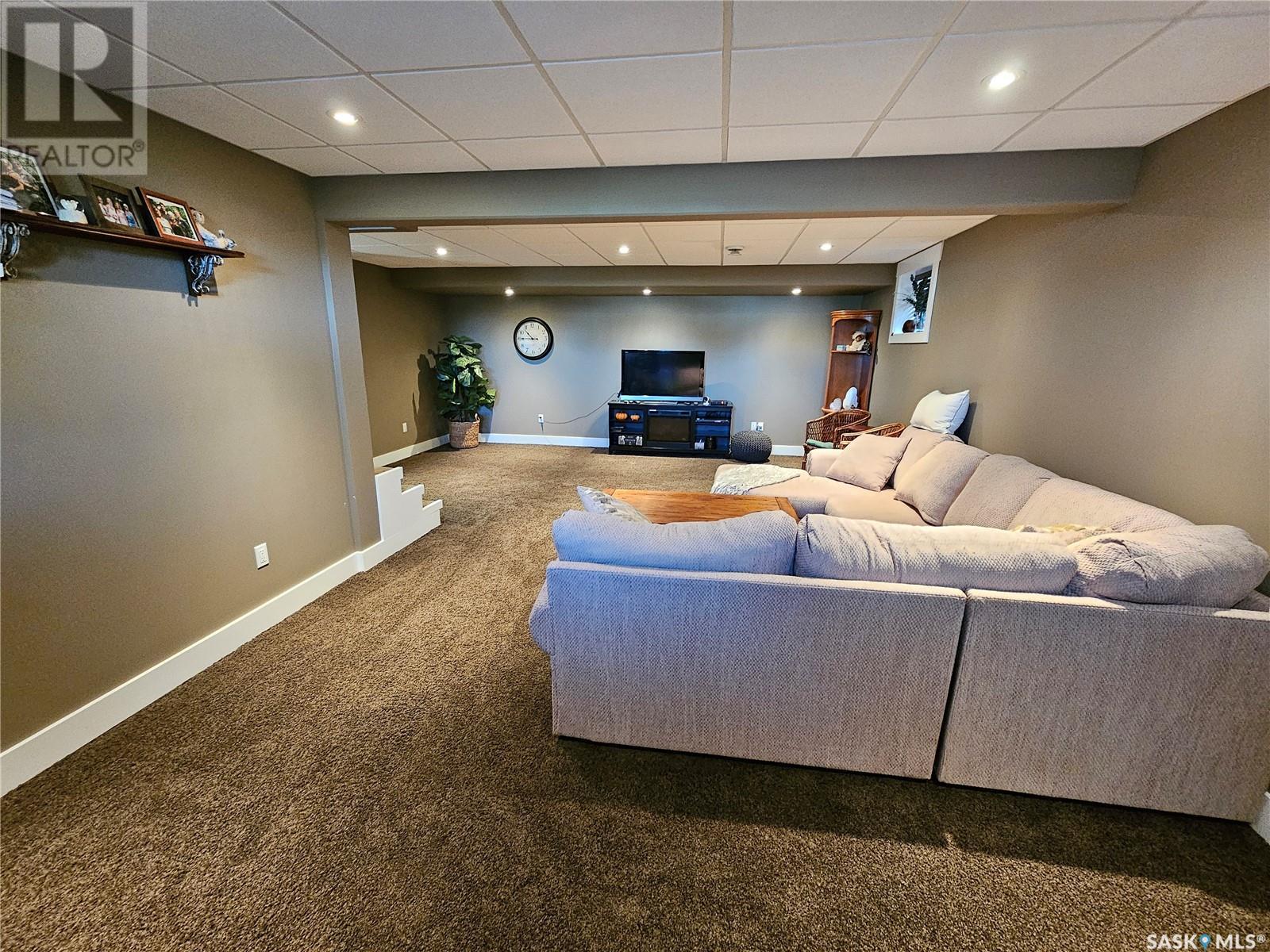 Photo 20 of 21 Arlington Avenue, Moose Jaw SK