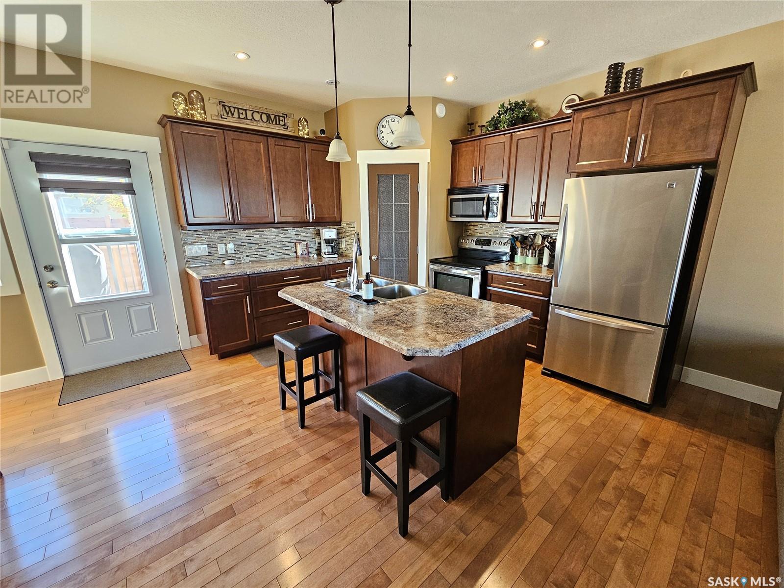 Photo 5 of 21 Arlington Avenue, Moose Jaw SK