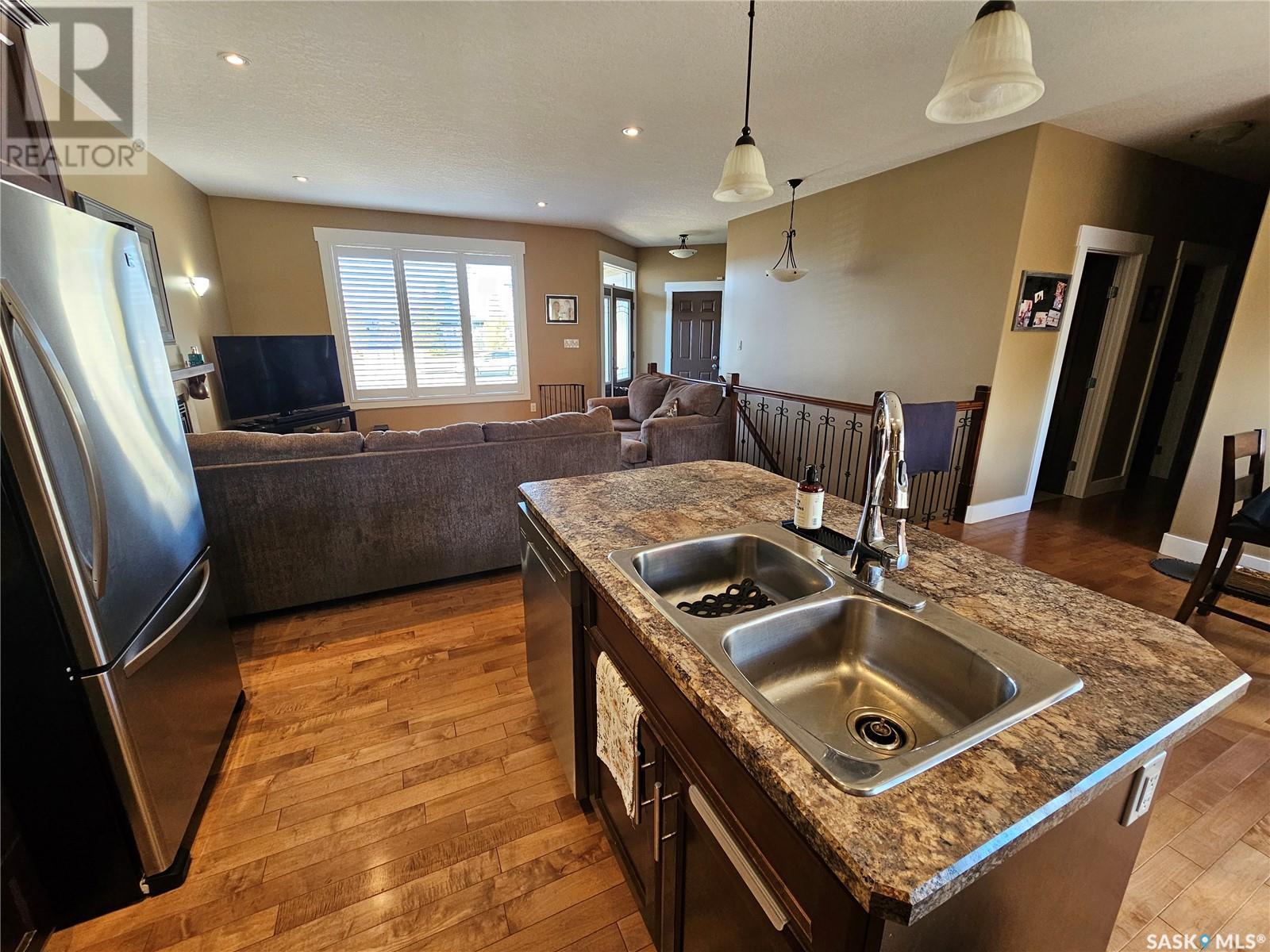 Photo 6 of 21 Arlington Avenue, Moose Jaw SK